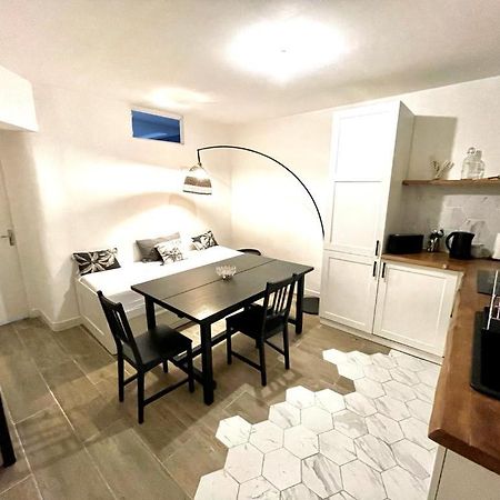 Joli T4 Renove Climatise Entre St Charles/Le Vieux-Port Apartment Marseille Ngoại thất bức ảnh