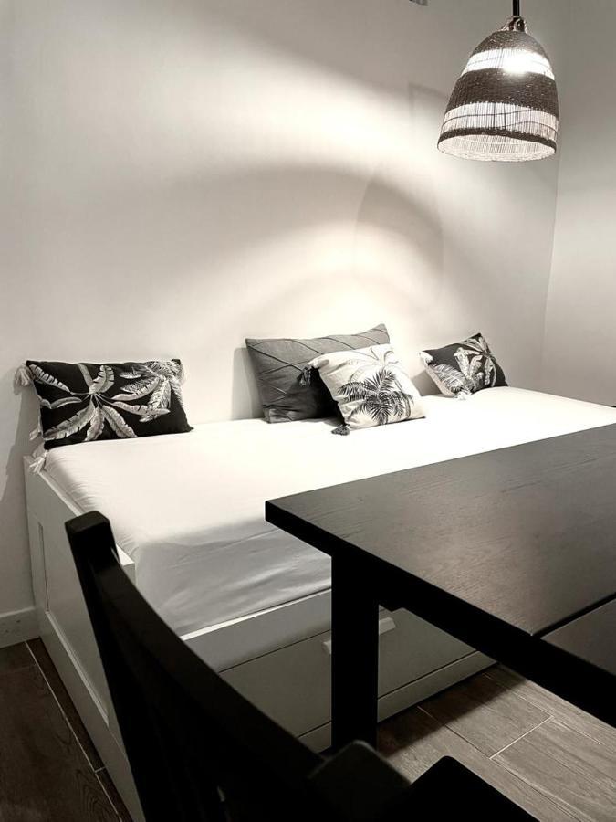 Joli T4 Renove Climatise Entre St Charles/Le Vieux-Port Apartment Marseille Ngoại thất bức ảnh